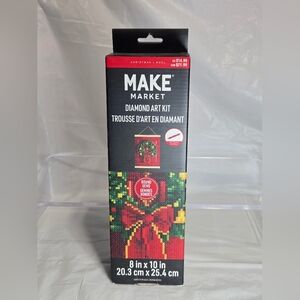 MAKE Market Diamond Art Kit - Festive Red and Green